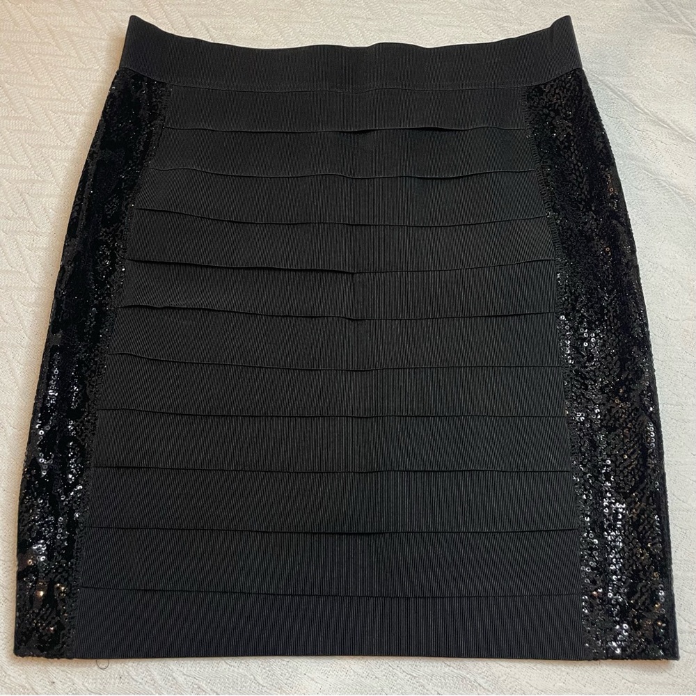 Tory Burch, Sequin-Embellished, Knee Length Skirt.          SZ: Large
